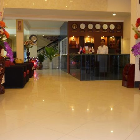 Hi Land Hotell Phnom Penh Exteriör bild