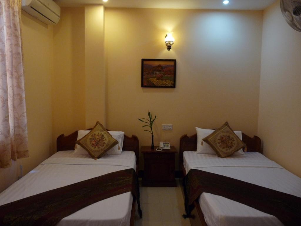 Hi Land Hotell Phnom Penh Rum bild
