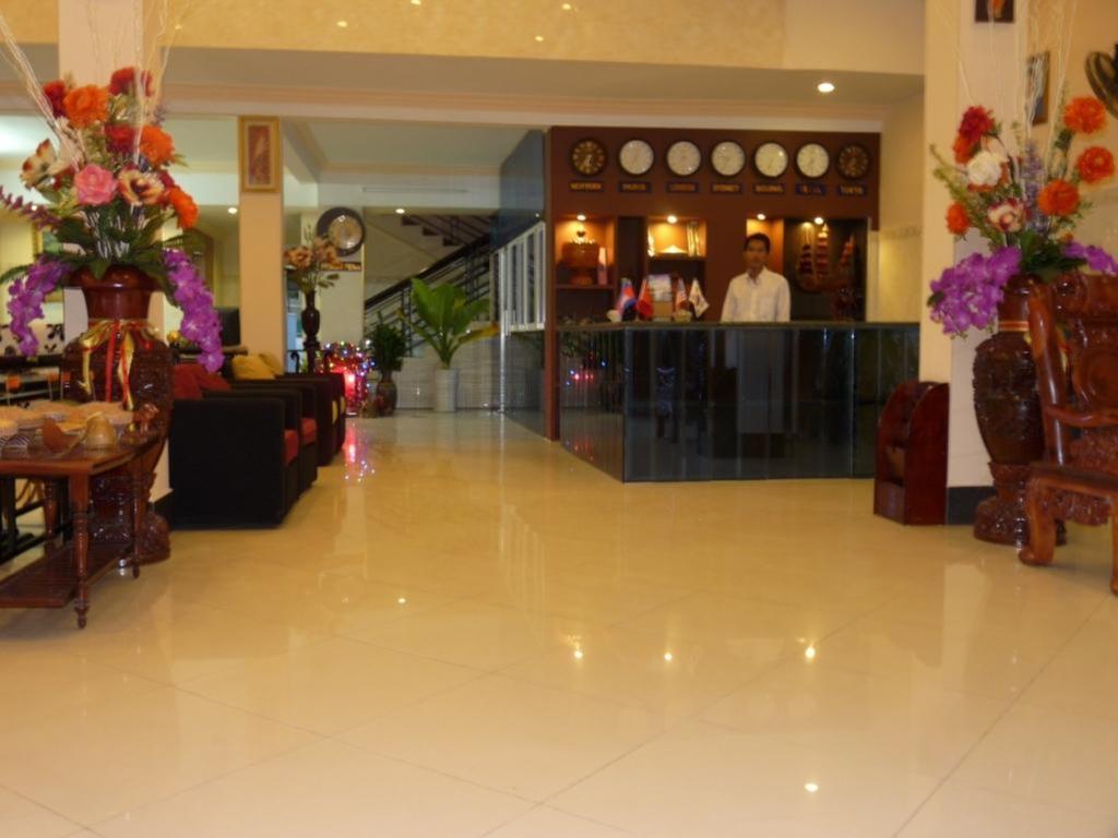 Hi Land Hotell Phnom Penh Exteriör bild