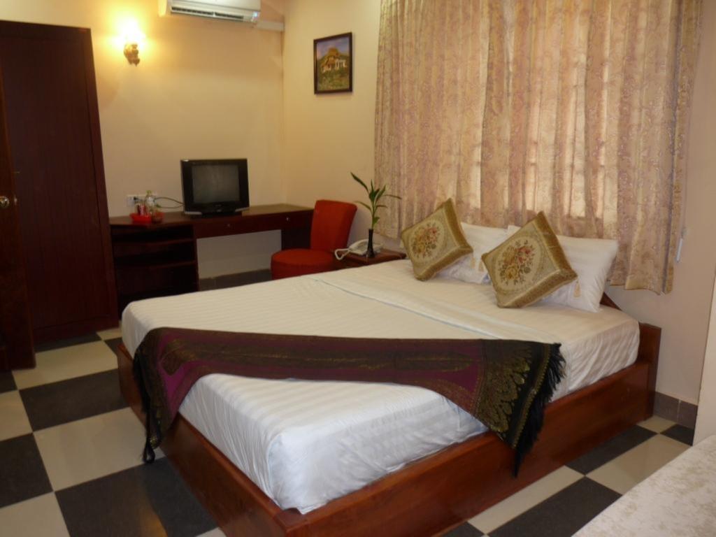 Hi Land Hotell Phnom Penh Exteriör bild